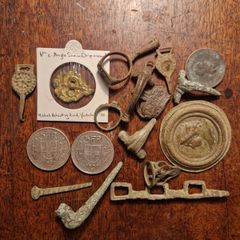 Silver coins, Ancient artefects, detecting finds and free U.S. current coinage. Free post!!