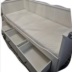 Kids bed/ furniture