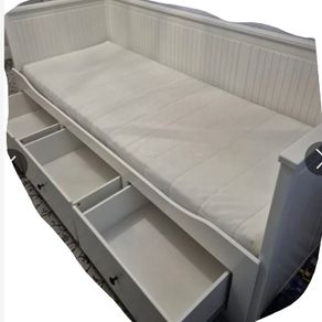 Kids bed/ furniture