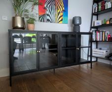 Display cabinet / Sideboard