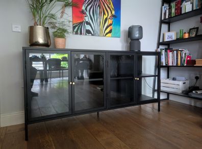 Display cabinet / Sideboard