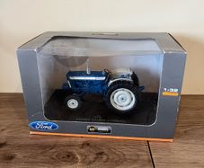 Model tractor ford 1/32