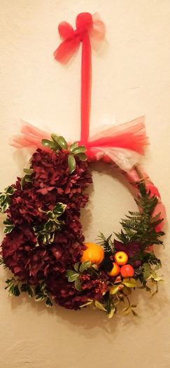 Seasonal wreaths, arrangements made to order