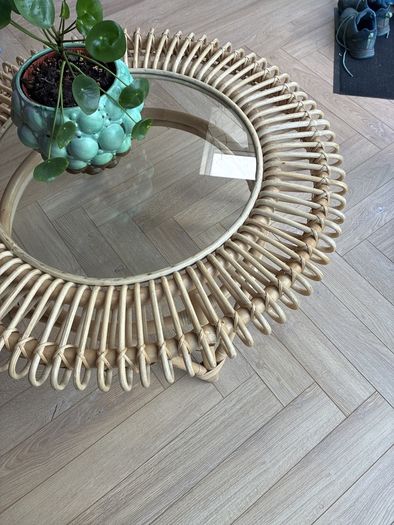 Rattan table