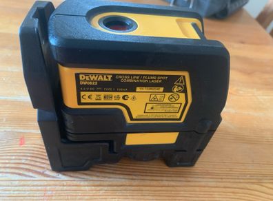 Dewalt Red Line Laser with Plumb Spot