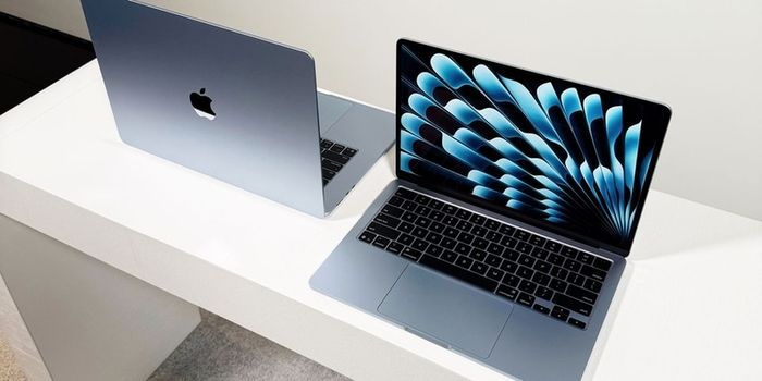 For Sale15inch MacBook Air M4, 2025 Like New Free Case