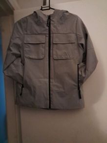 9 peak jacket age 8/ 9