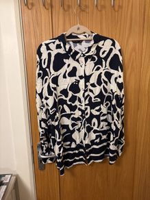womens shirt size 22