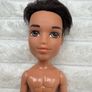 Bratz Boyz Dylan 2003 Left hand is too loose Used Please see photos Image 3
