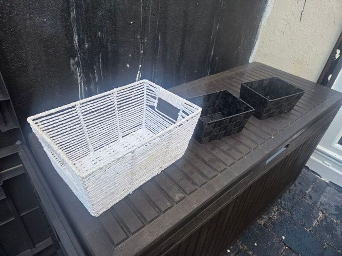 storage baskets 2 euro for all 3