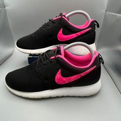 Nike Roshe One - Black\Pink Sz 38 UK 5
