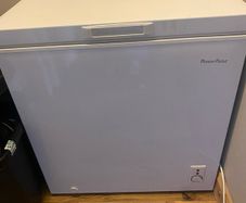 Chest freezer