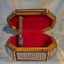 Octagonal inlaid wooden box with mother-of-pearl Image 2