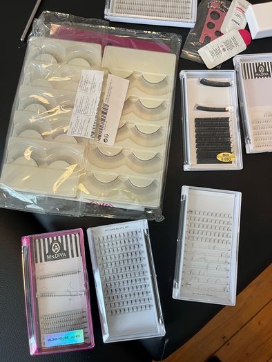 Massage Table/ Eyelash Starter Kit