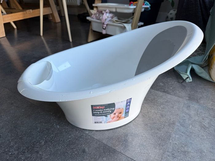 Nuby newborn bath