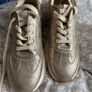 susst gold runners Image 5