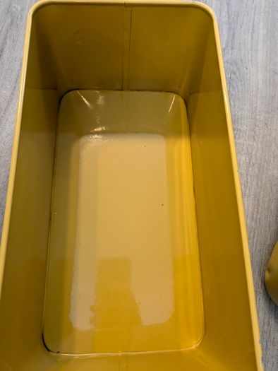 Mustard yellow 4 slice toaster and bread bin