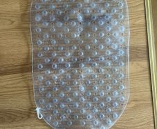 Shower mat suction
