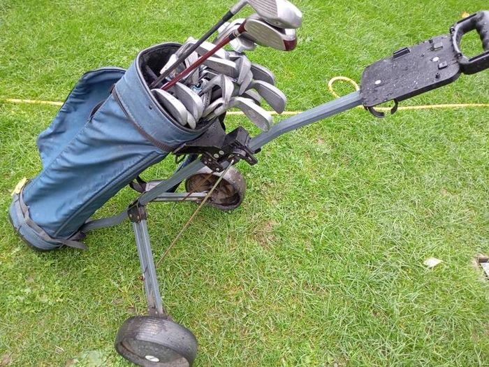golf clubs