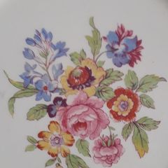 PLATE - Vintage - Tunstall - Chintz Square Floral