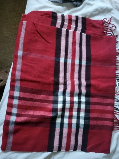 Autumn red checkered shawl