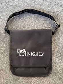 Real Techniques Makeup Belt Brush Holder!