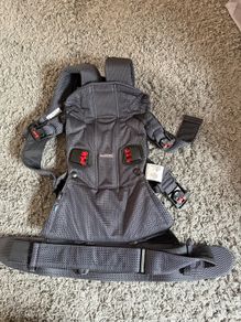 Baby bjorn carrier one