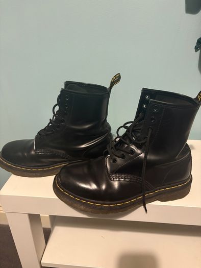 dr marten 8 hole boots size 38
