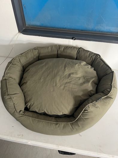 Dog Bed - Medium - Alice & Co, Water Resistant