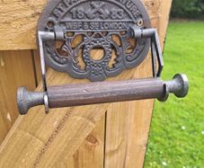 railway  cast  iron toilet  roal holder