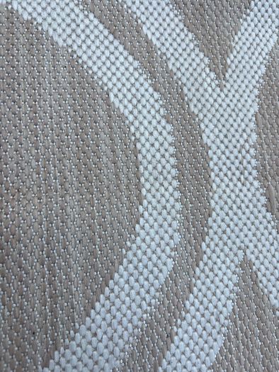 Ex display XXL 320 x 240cm indoor/outdoor rug in oatmeal