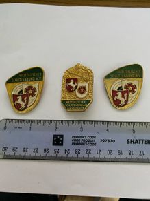 Vintage gun club badges 3