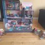 Girls LoL's and LoL house Image 5