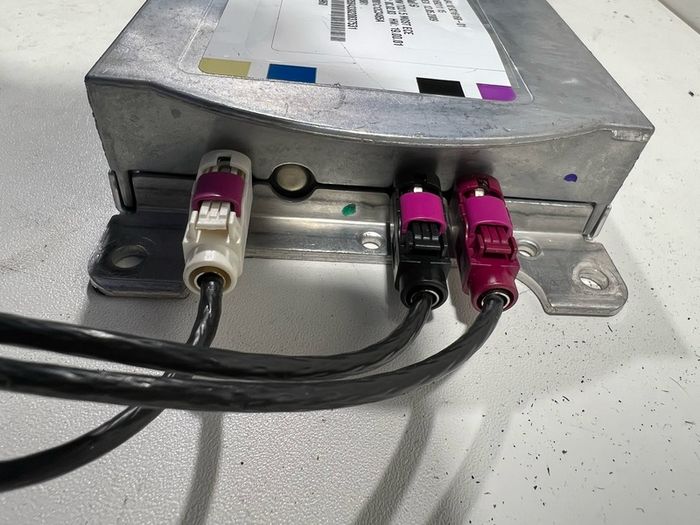 2009 Bmw 7 Series F01 F02 Continental Bluetooth Control Module 9216168 A1l1b611g.
