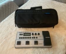 Boss GT-1B Bass Effects Processor & Case
