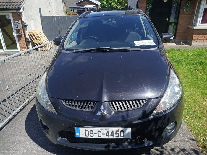 Mitsubishi Grandis 2009