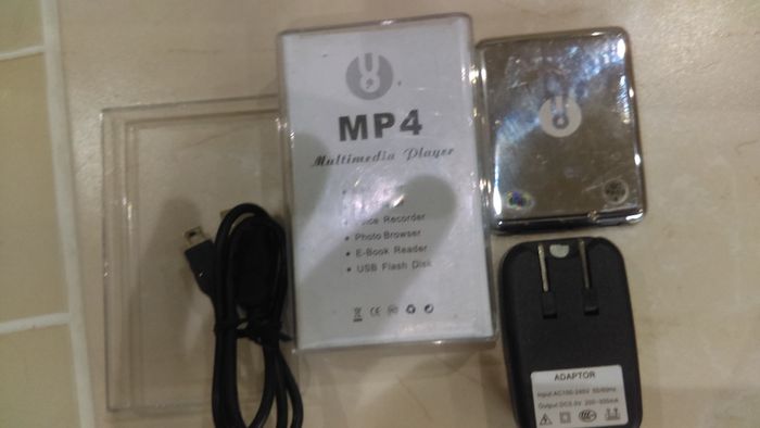 MP4 Multimedia Player 4GB
