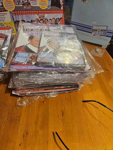 Only Fools And Horses Dvd And Magazines X 29 Complete With Advertising  Cards And Boards. See Photos For Same