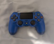 PS4 controller