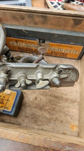 Record 050 combination plane
