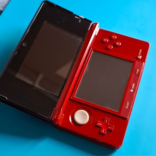 3DS Metallic Red