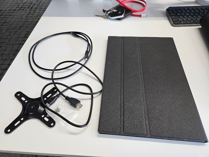 Portable monitor 16" - Uperfect UGame C2 Pro