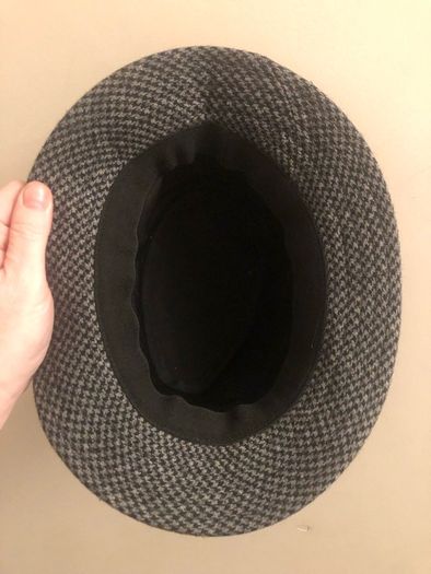 Grey hat (approx age 6-10)