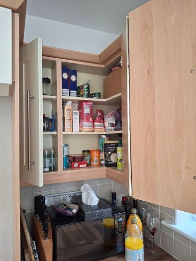 fitted kitchen
