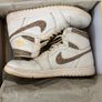 Air Jordan 1 Image 2