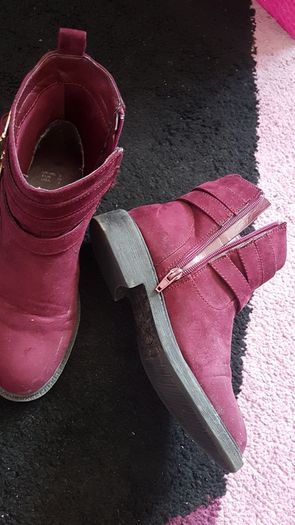 Bordo boots  size 3 worn once
