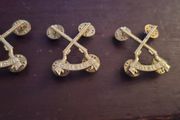 Coisite Irish Infantry collar badges