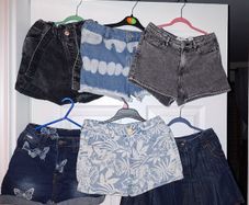 Bundle of denim shorts, size 9-11 yo