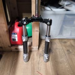 Yamaha aerox fork set