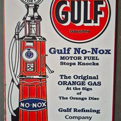 Vintage Style Metal Sign. Gulf oil company.